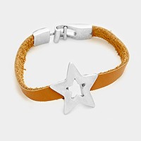 Star & faux leather bracelet