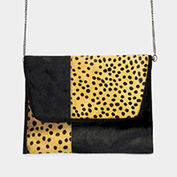 Cheetah Patterned Crossbody Bag