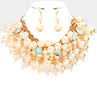 Chunky Pearl Embellished Collar Necklace