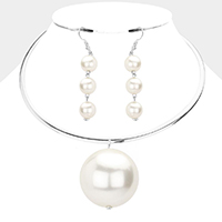 Pearl Pendant Choker Necklace