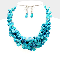 Coral chip bead cluster necklace