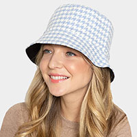 Houndstooth Patterned Bucket Hat