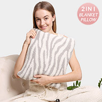 2 IN 1 Zebra Patterned Blanket / Pillow