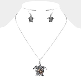 Metal Turtle Pendant Necklace