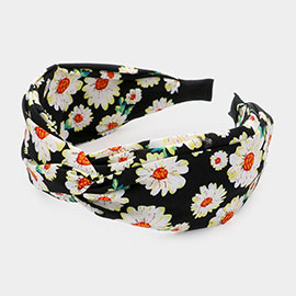 Flower Patterned Twisted Headband